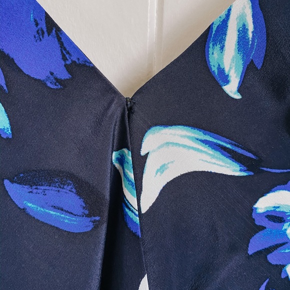 Yumi Kim Rush Hour Silk Maxi Dress Navy Floral - Picture 8 of 8